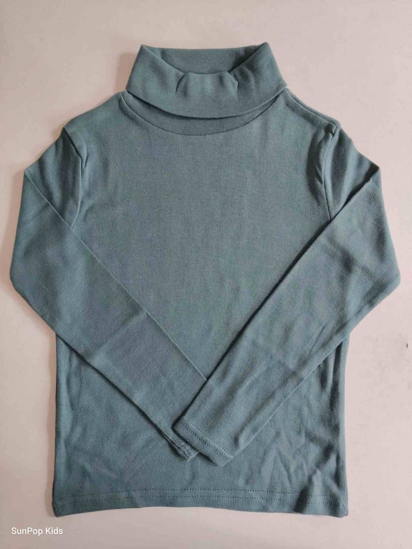 Lil Chic Girls’ Turtleneck Top