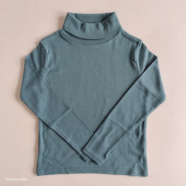 Lil Chic Girls’ Turtleneck Top